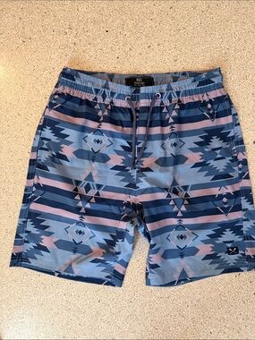 MBX Men's Blue Geometric Santa Fe Adobe Swim Trunks Volleyball Small 7” inseam